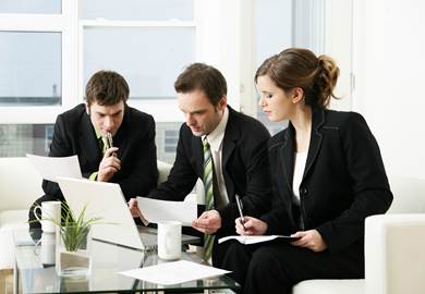http://www.horebconsultores.com/images/istock_reading_laptop_.jpg